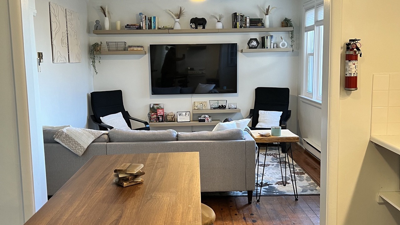 Photo of Livingroom in Adolphustown