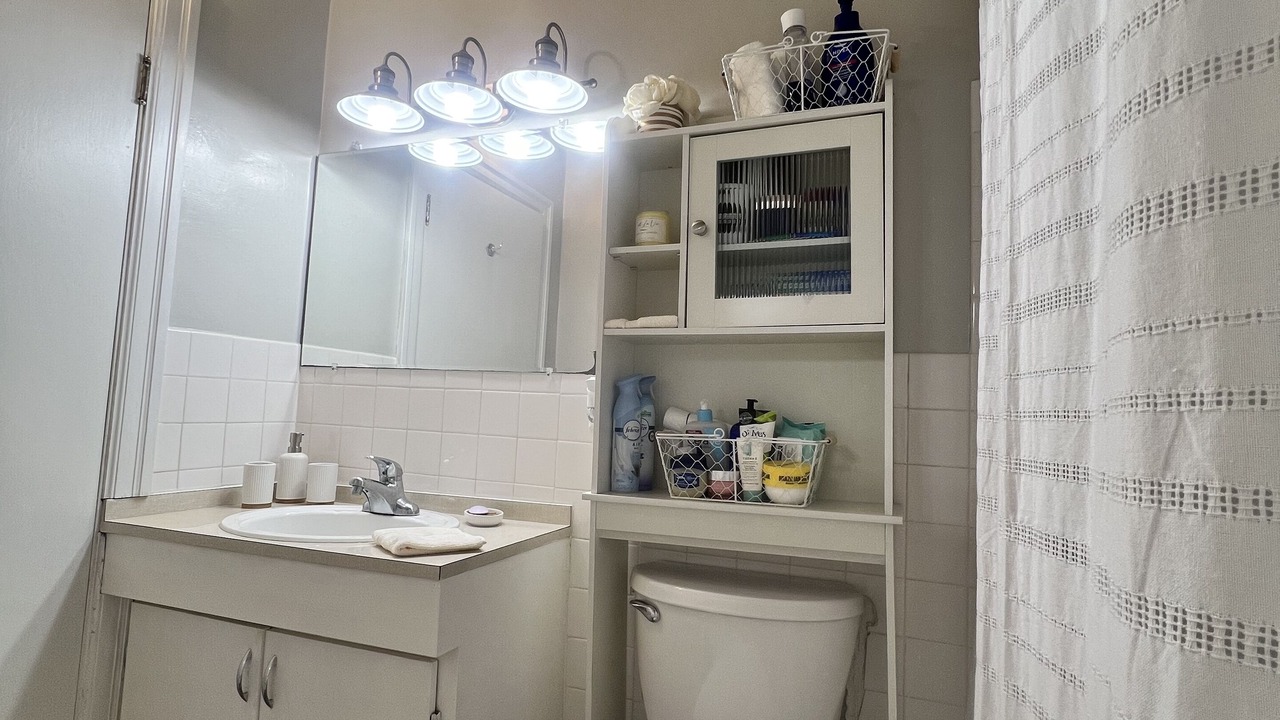 Photo of Bathroom in Adolphustown