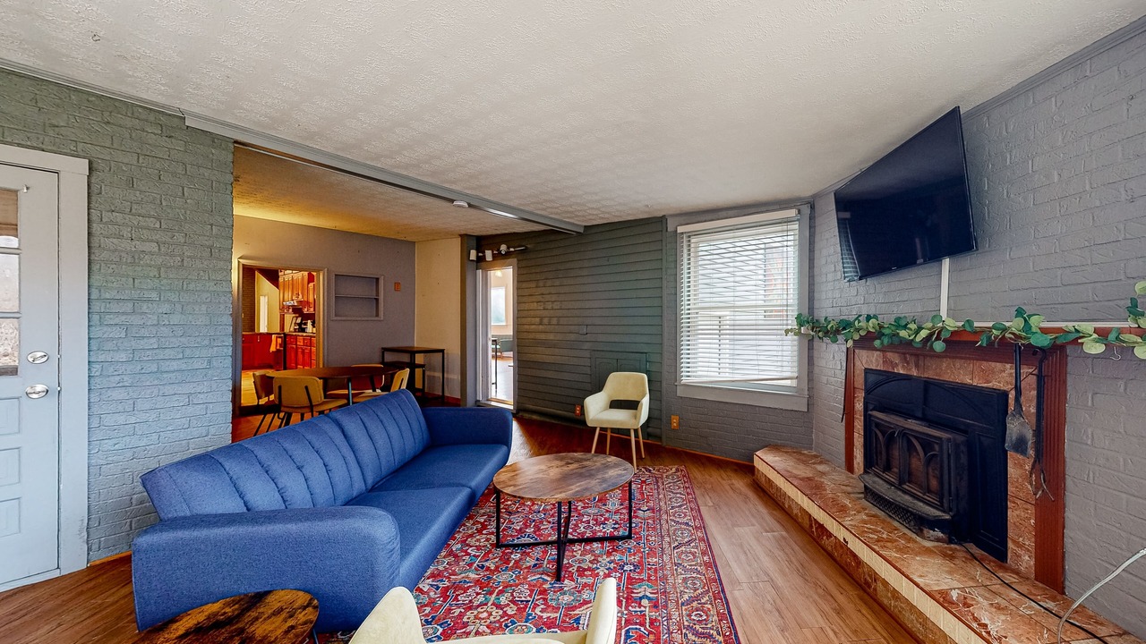 Photo of Livingroom in McDowell