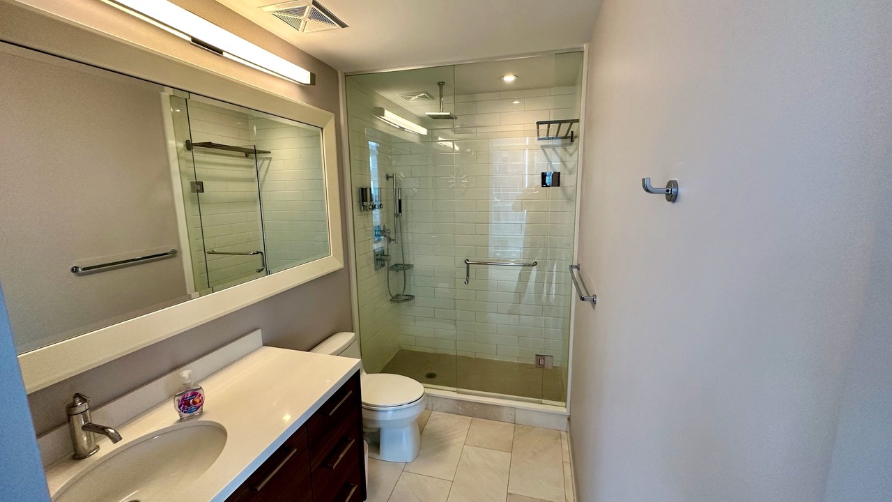 Photo of Bathroom in Humber Bay