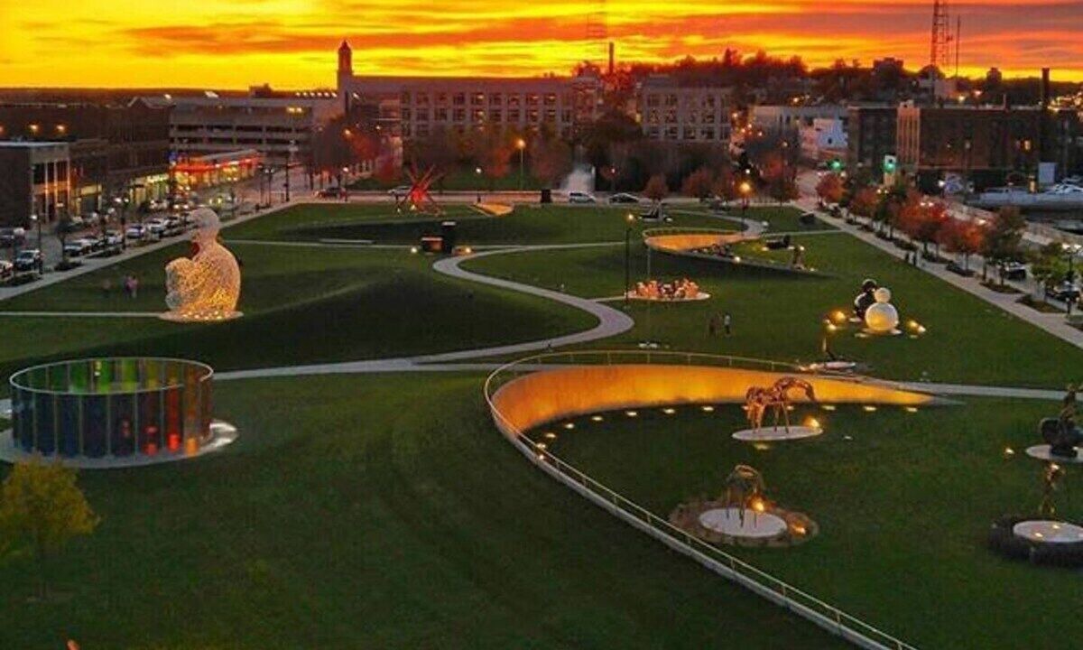 Photo of Others in Downtown Des Moines