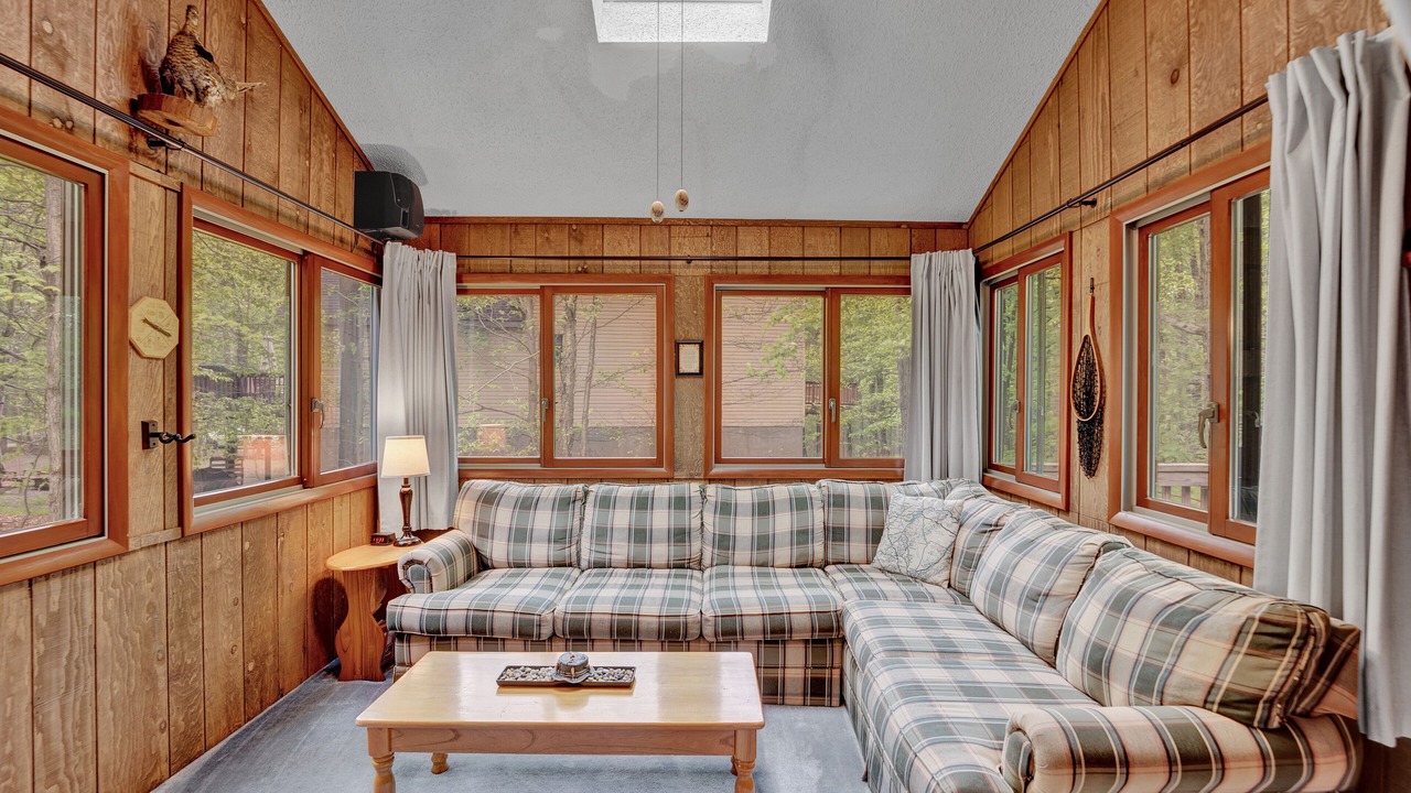 Photo of Livingroom in Gouldsboro