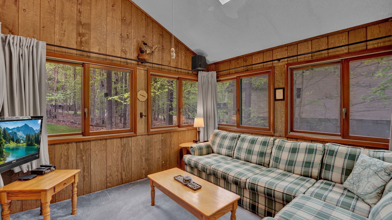 Photo of Livingroom in Gouldsboro