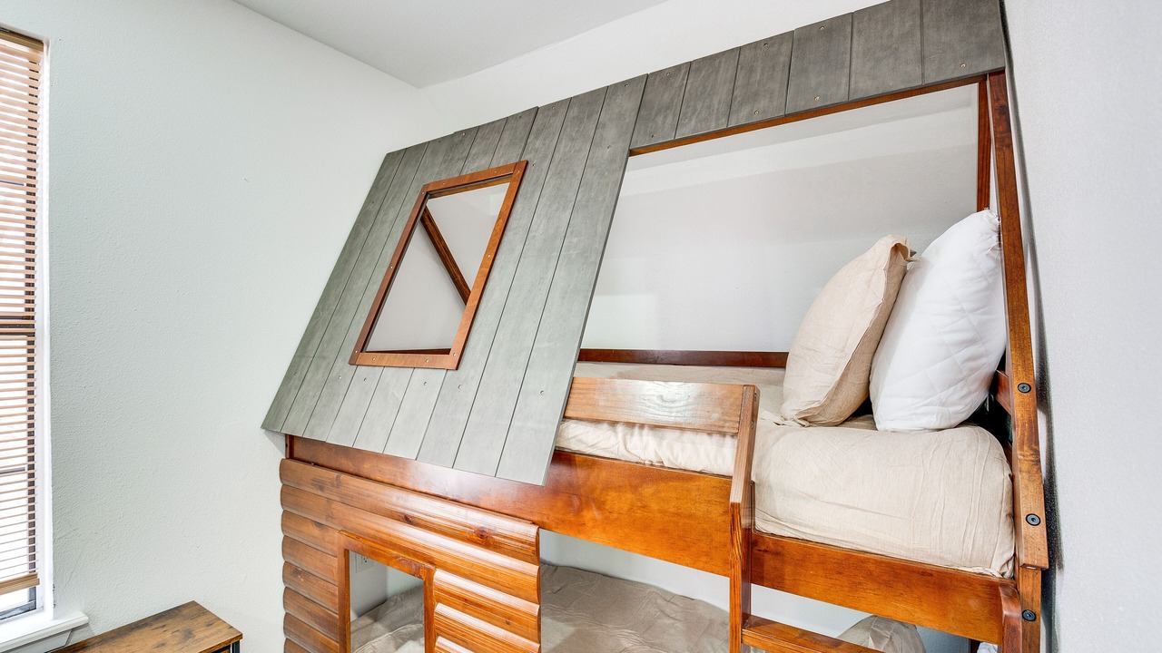 Photo of Bedroom in Yantis