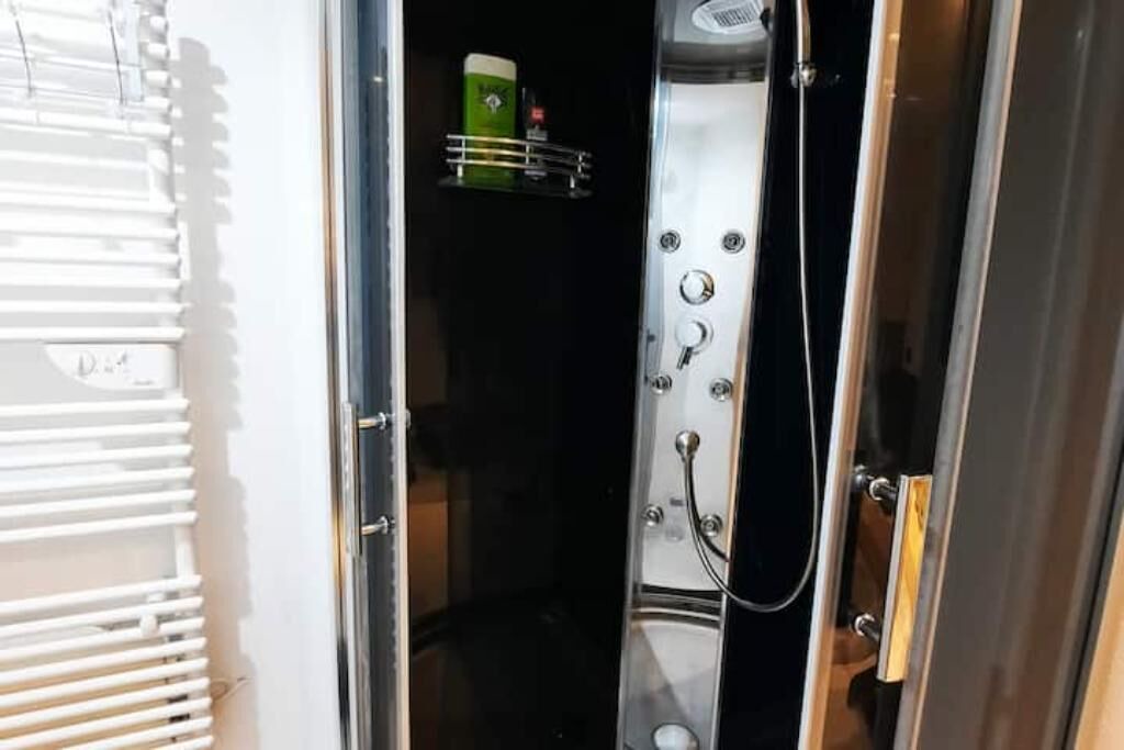 Photo of Bathroom in Chevannes