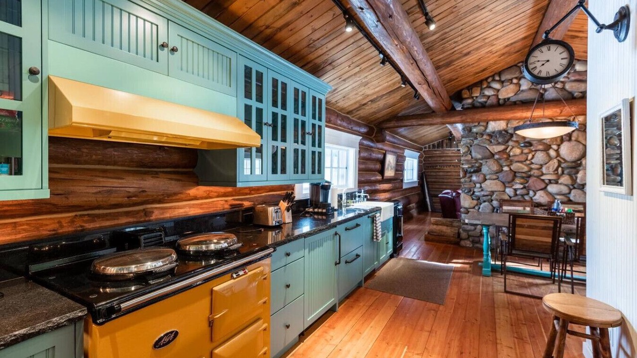 Photo of Kitchen in Game Creek