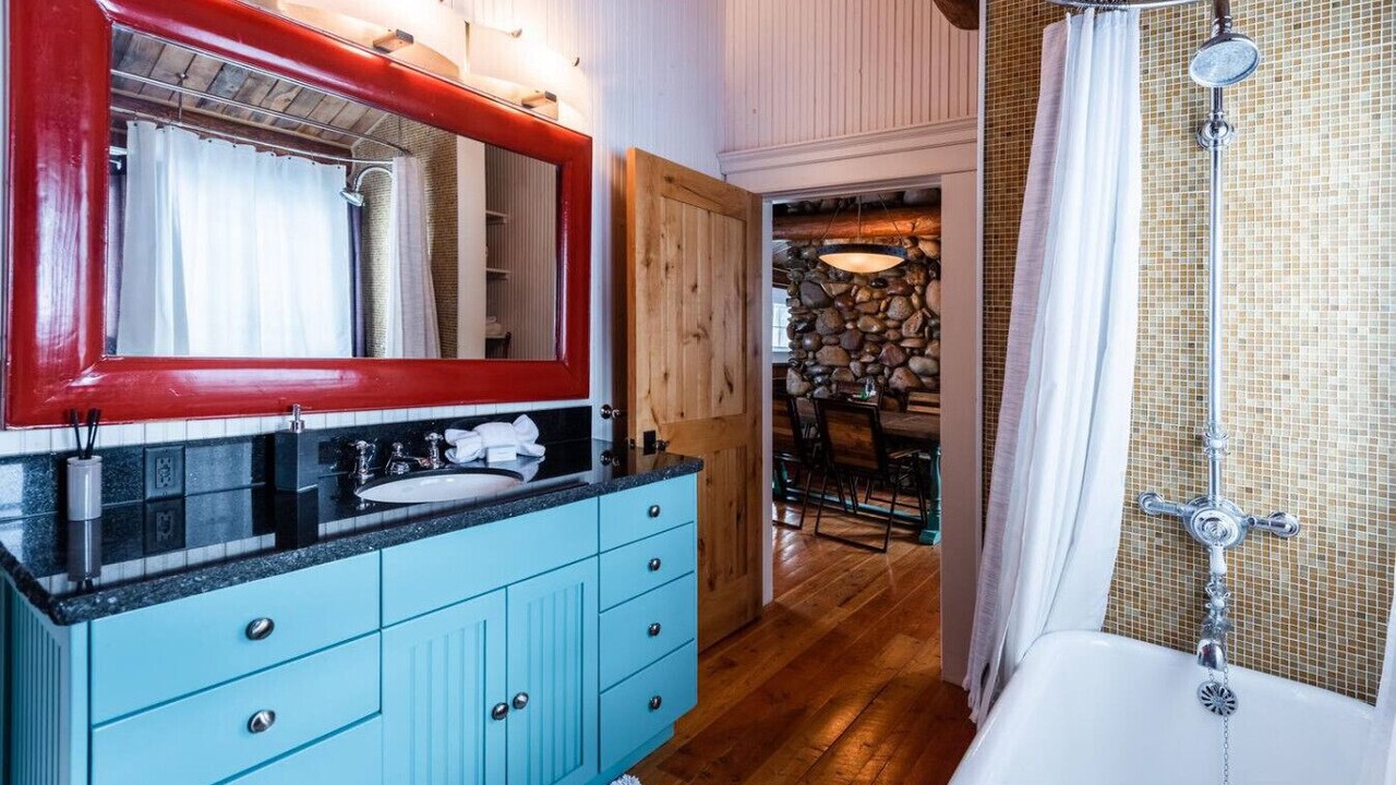 Photo of Bathroom in Game Creek