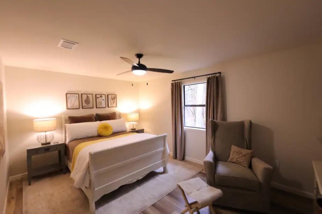 Photo of Bedroom in Russellville