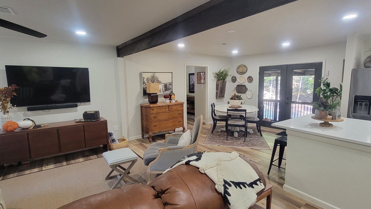 Photo of Livingroom in Russellville