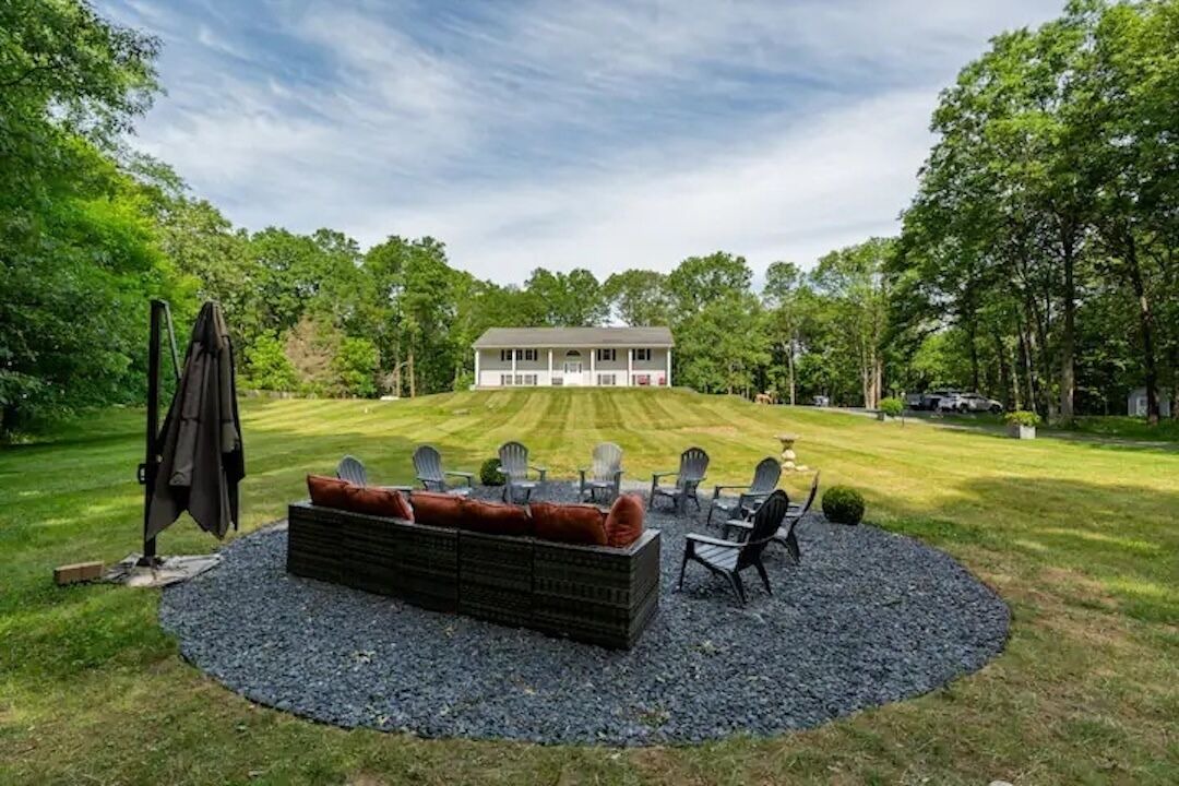 Photo of Outdoor in Campbell Hall