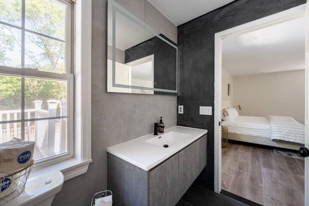 Photo of Bathroom in Campbell Hall