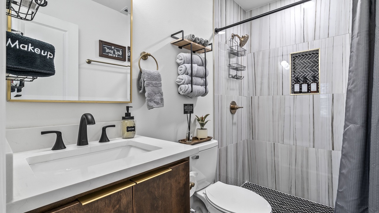 Photo of Bathroom in Rose District