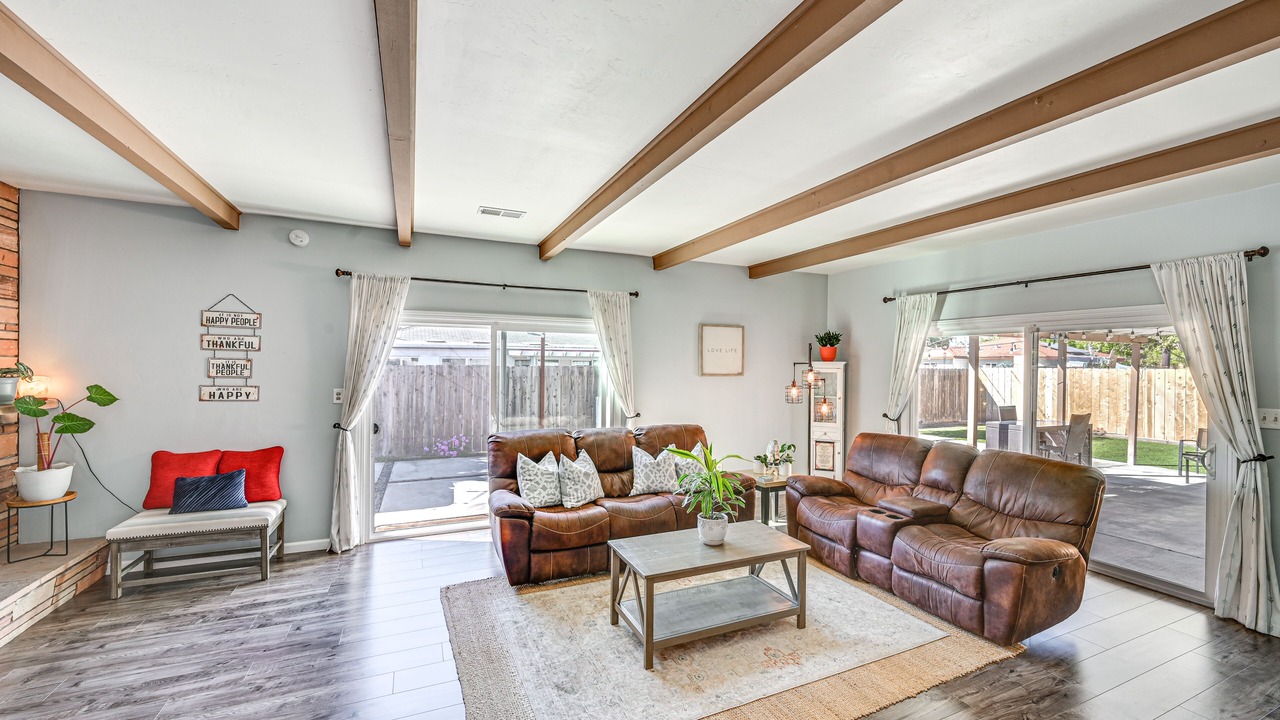 Photo of Livingroom in Lincoln Acres