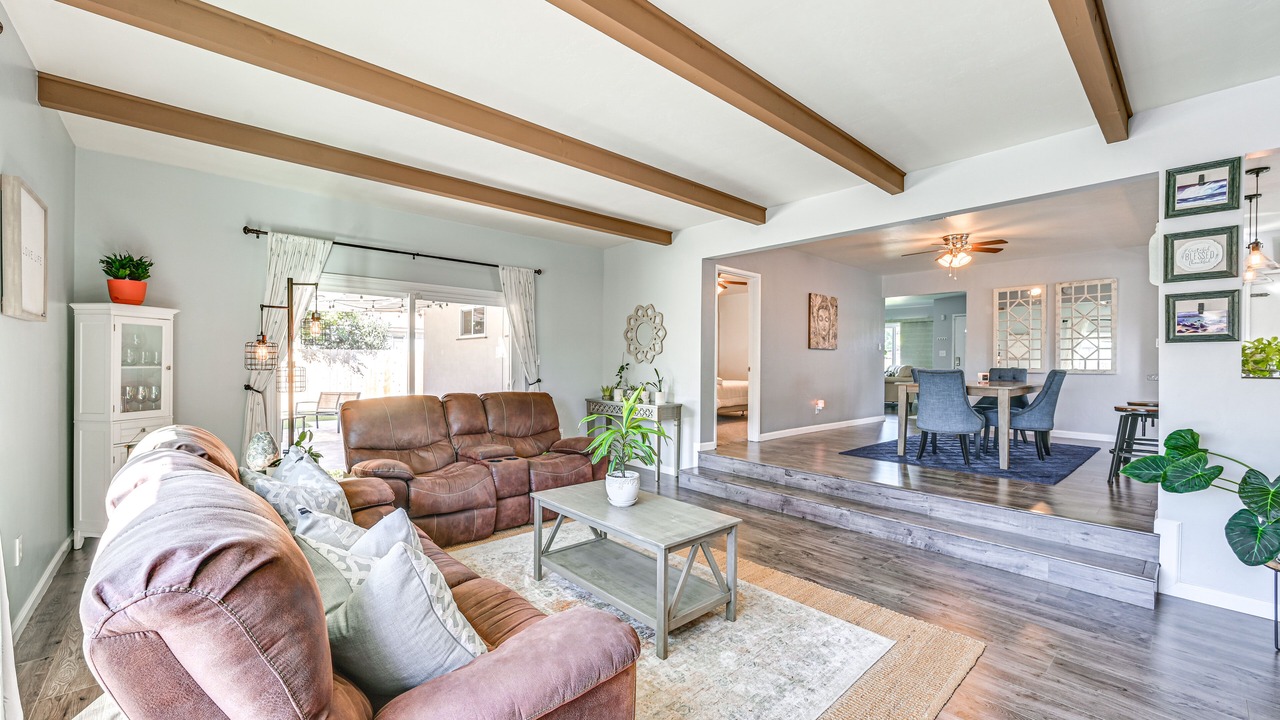Photo of Livingroom in Lincoln Acres