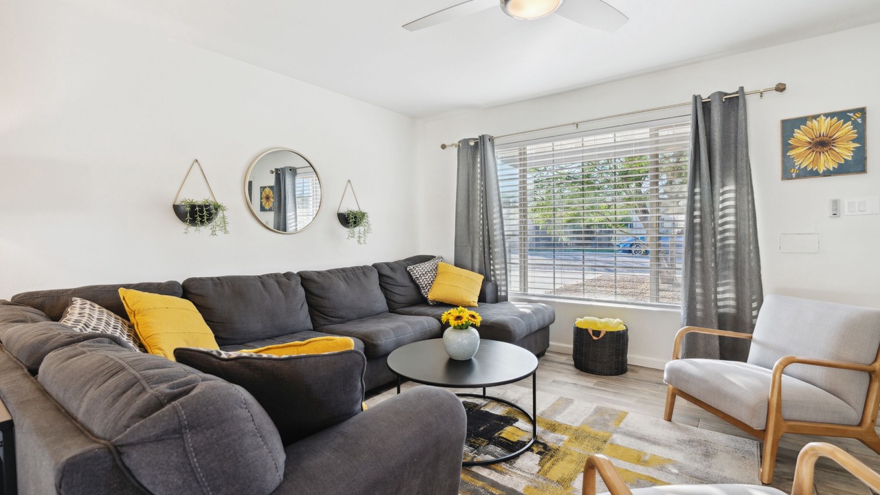 Photo of Livingroom in South Scottsdale