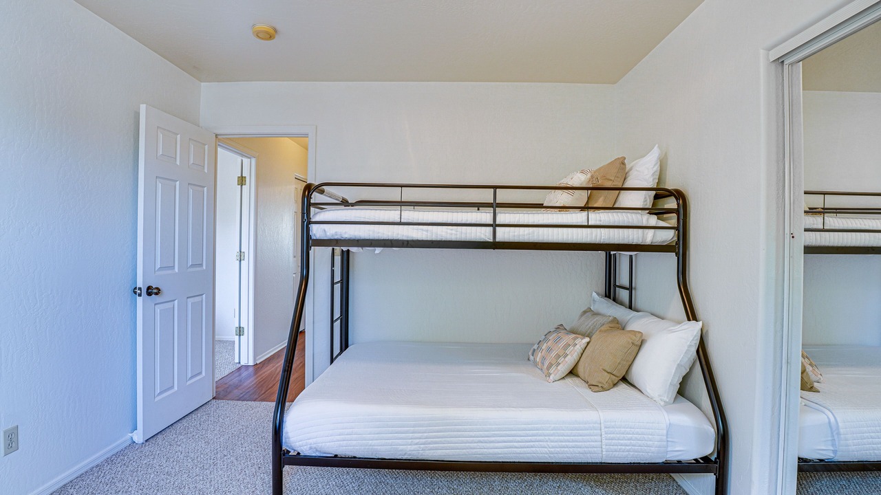 Photo of Bedroom in Thatcher