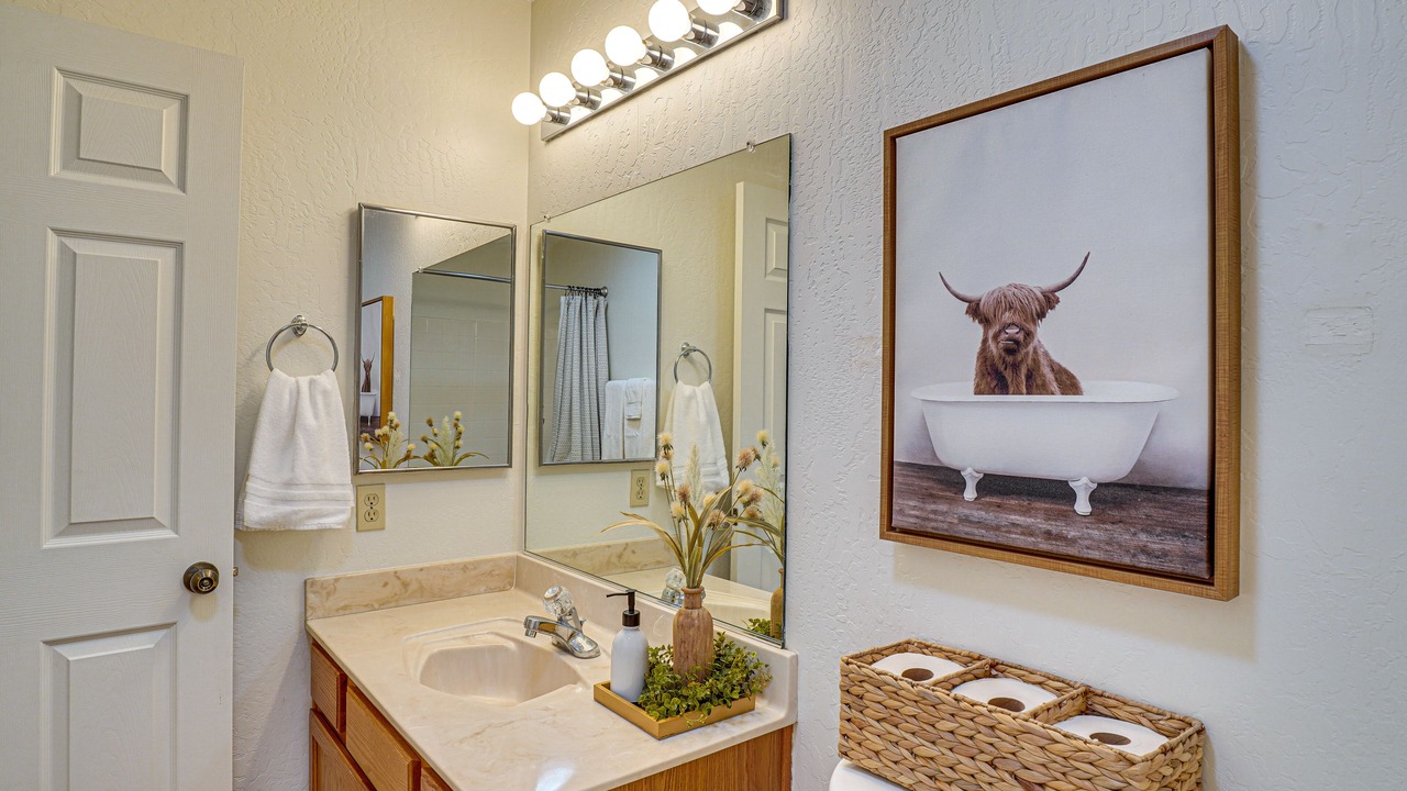 Photo of Bathroom in Thatcher