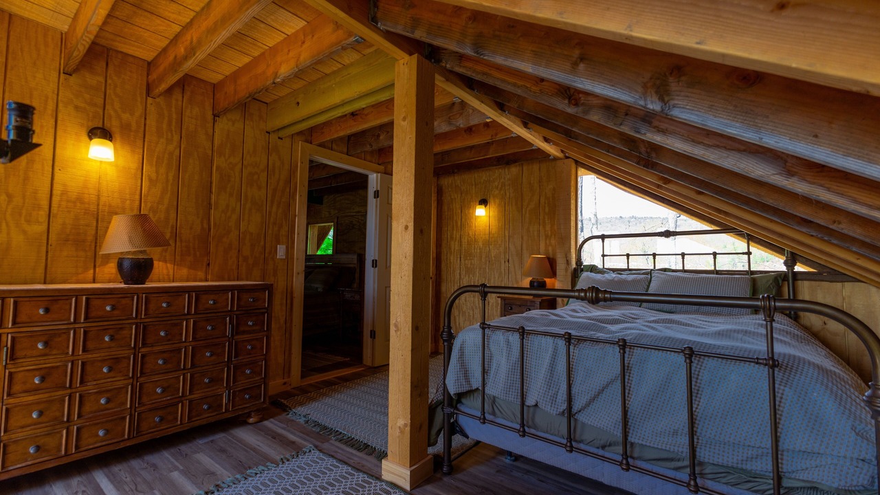 Photo of Others in Hewitt