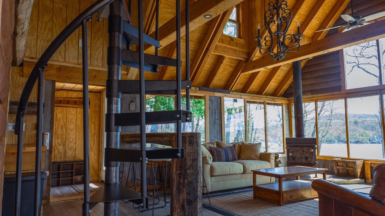 Photo of Others in Hewitt