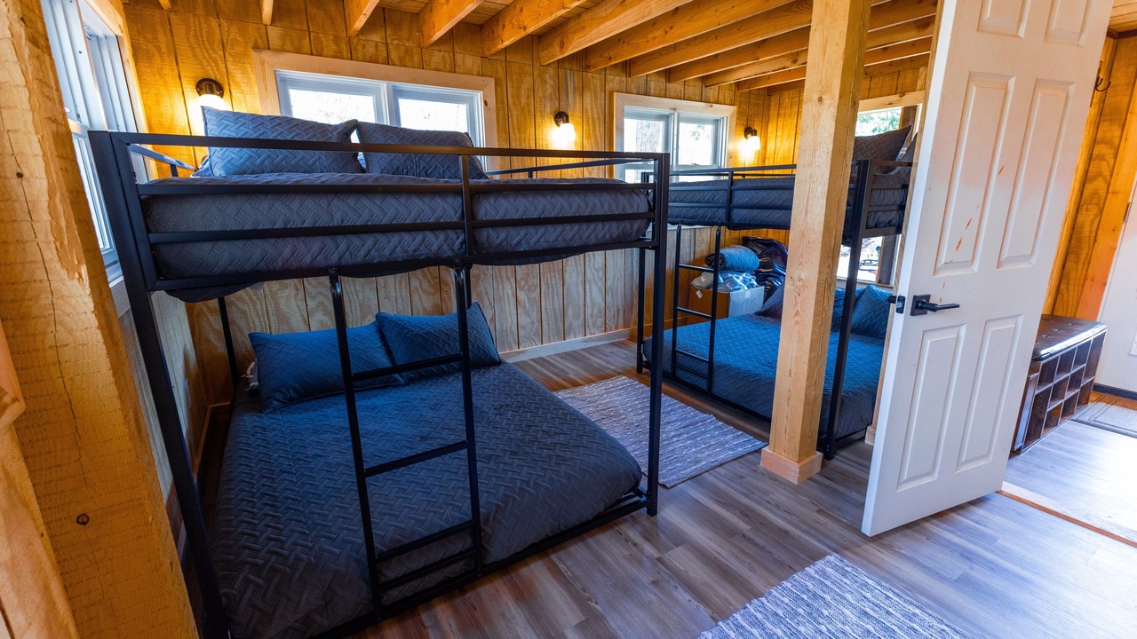 Photo of Others in Hewitt