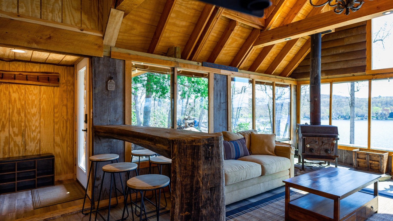 Photo of Others in Hewitt