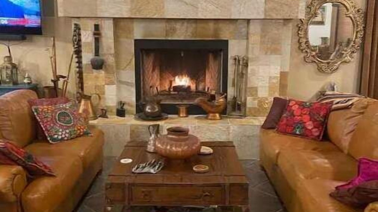 Photo of Livingroom in New Tucson