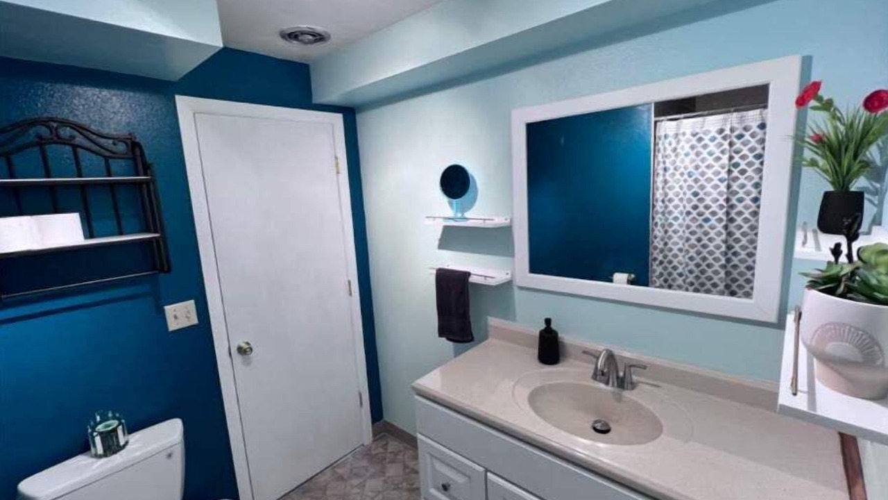 Photo of Bathroom in Silverton