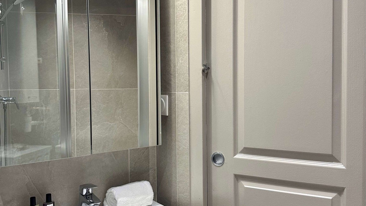 Photo of Bathroom in Butte-aux-Cailles