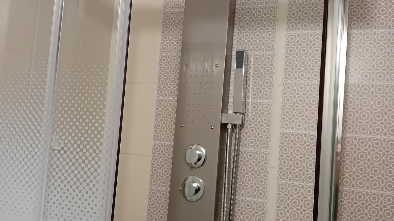 Photo of Bathroom in Mantes-la-Jolie