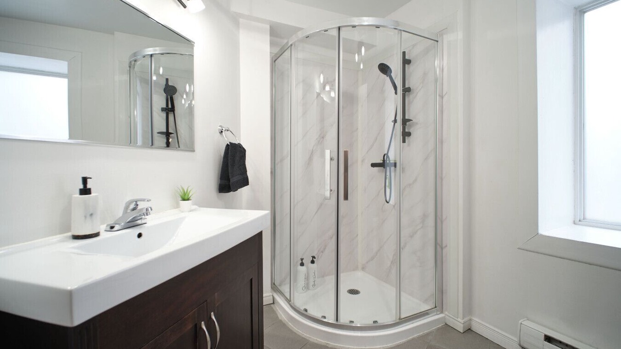 Photo of Bathroom in Saint-Roch