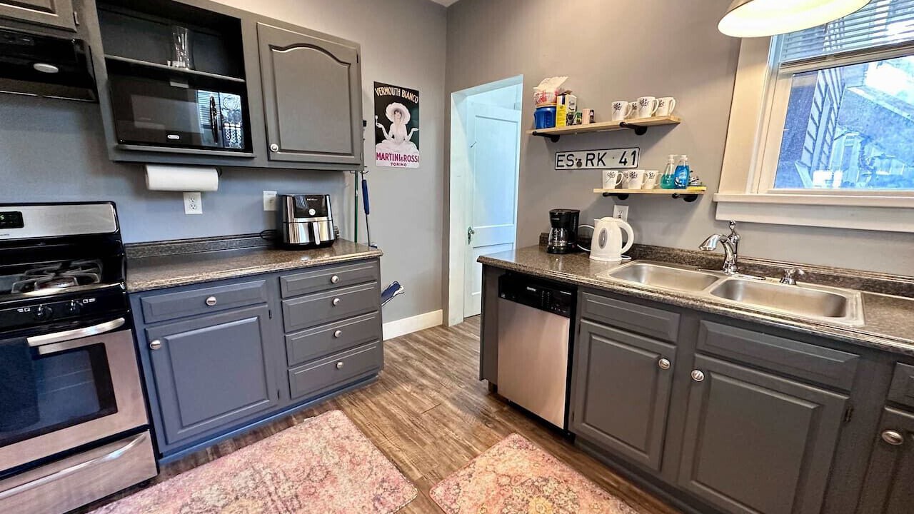Photo of Kitchen in South Side Slopes