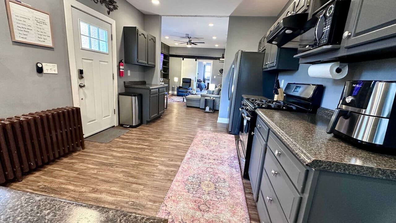 Photo of Kitchen in South Side Slopes