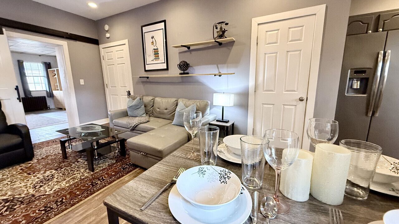 Photo of Livingroom in South Side Slopes