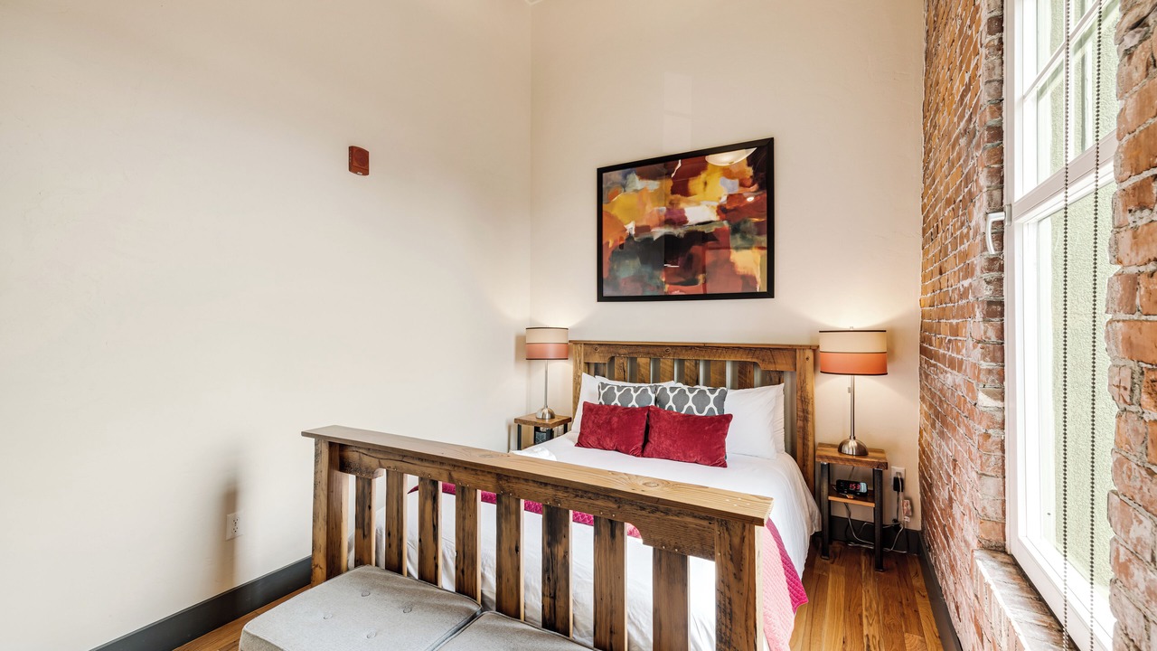 Photo of Bedroom in Amity