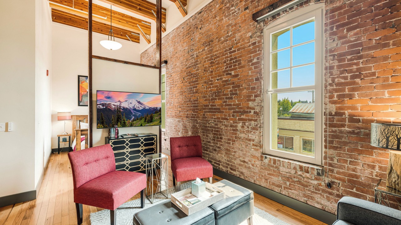 Photo of Livingroom in Amity