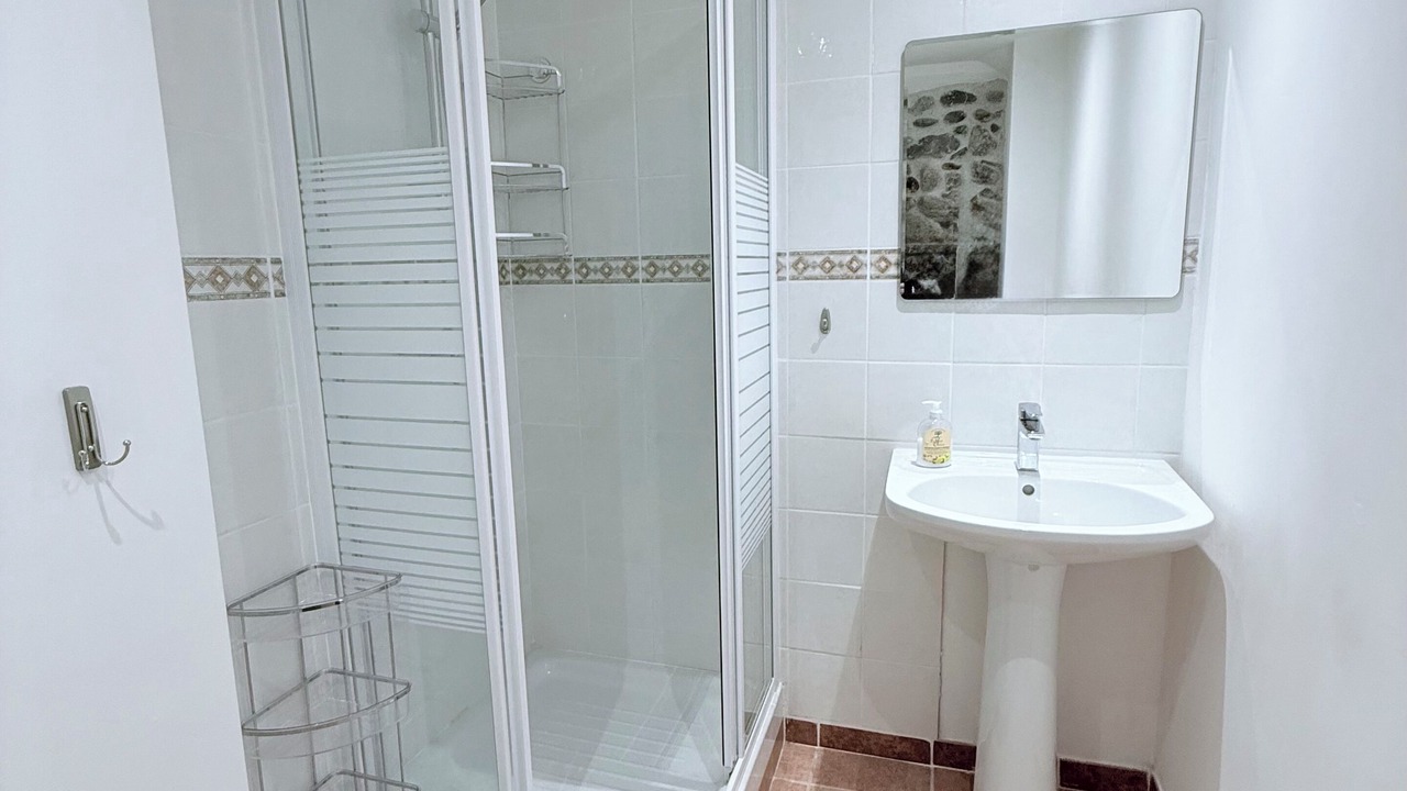 Photo of Bathroom in Quillan