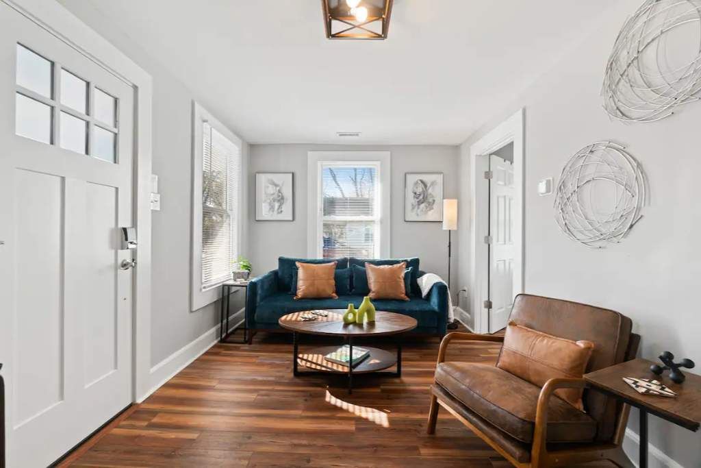 Photo of Livingroom in Buckroe Beach