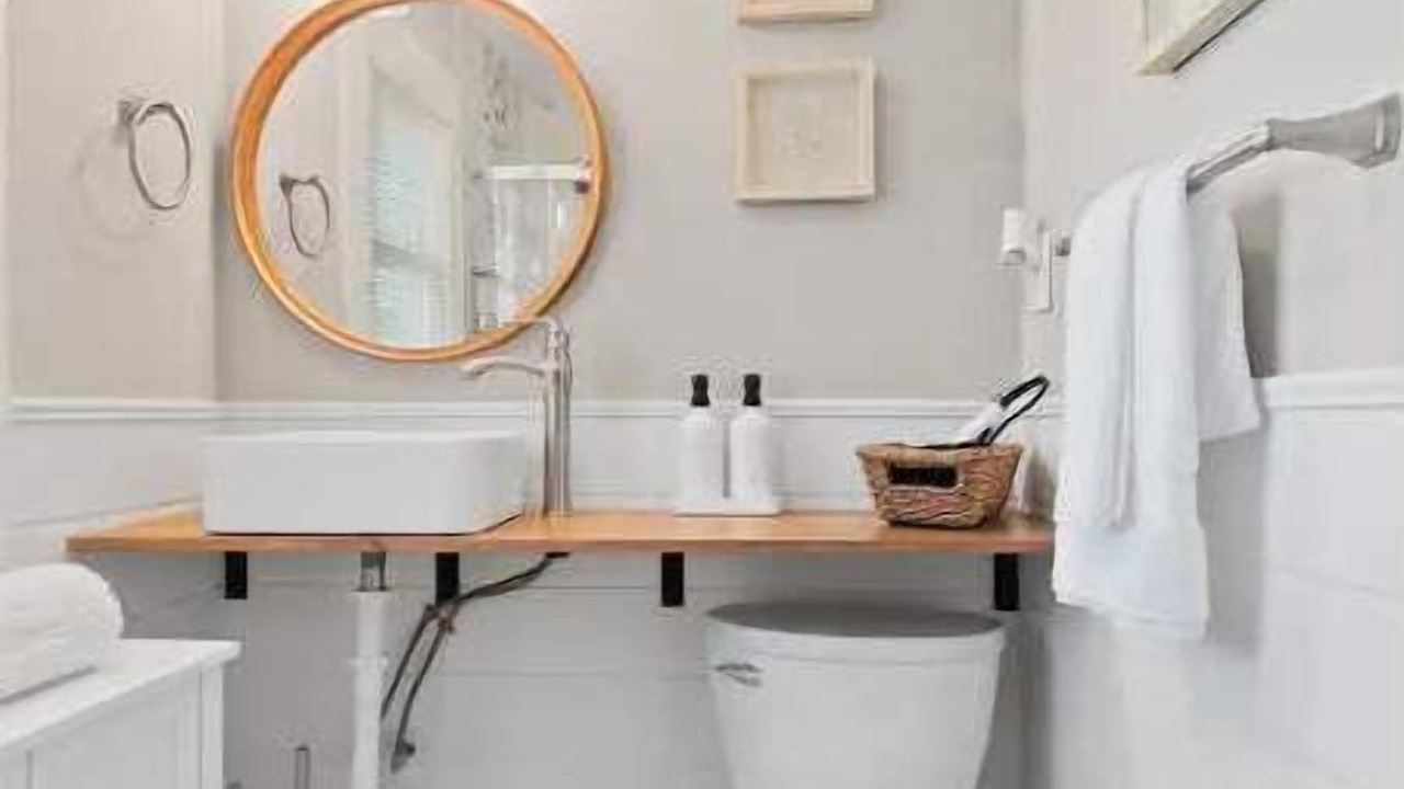 Photo of Bathroom in Buckroe Beach