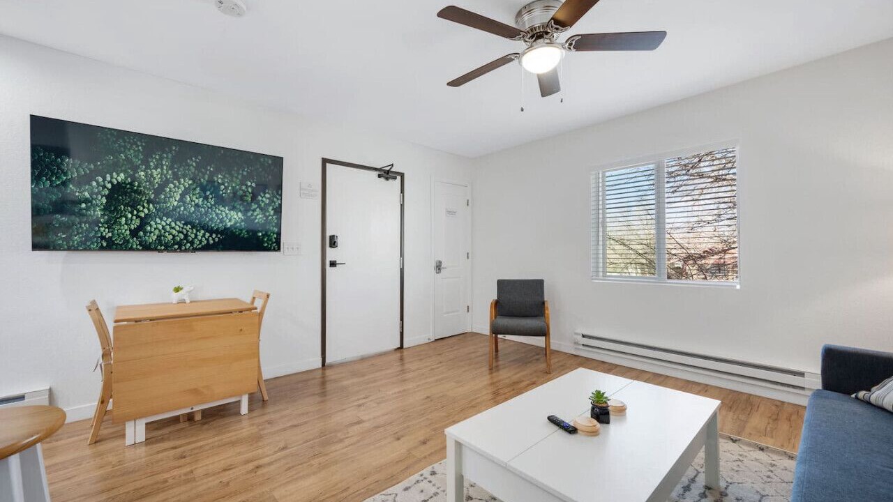 Photo of Livingroom in Pueblo