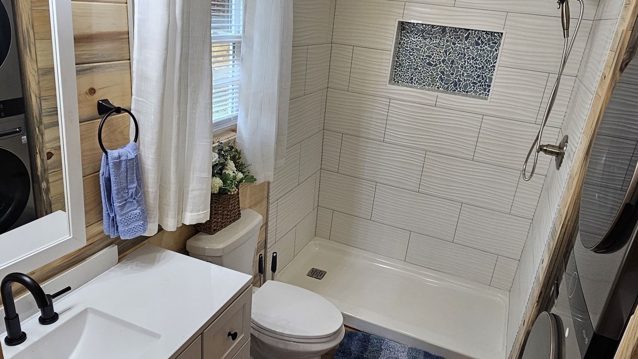 Photo of Bathroom in Tunnel Hill