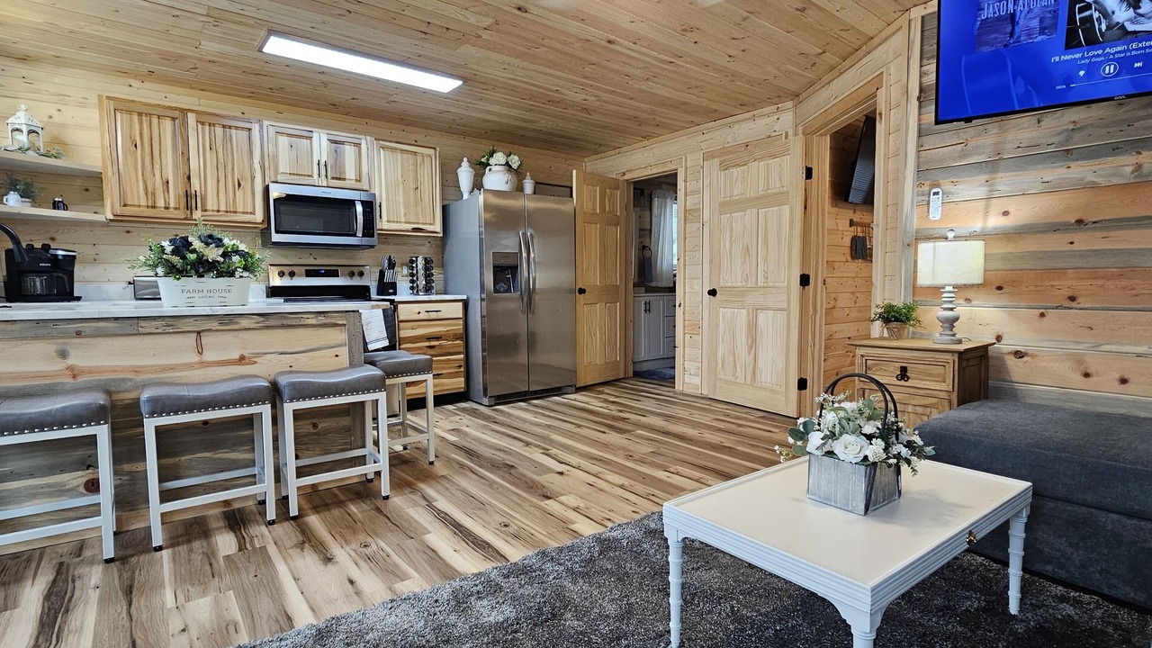 Photo of Others in Tunnel Hill