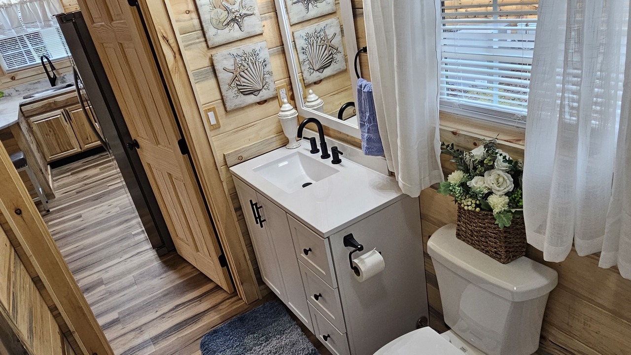 Photo of Bathroom in Tunnel Hill