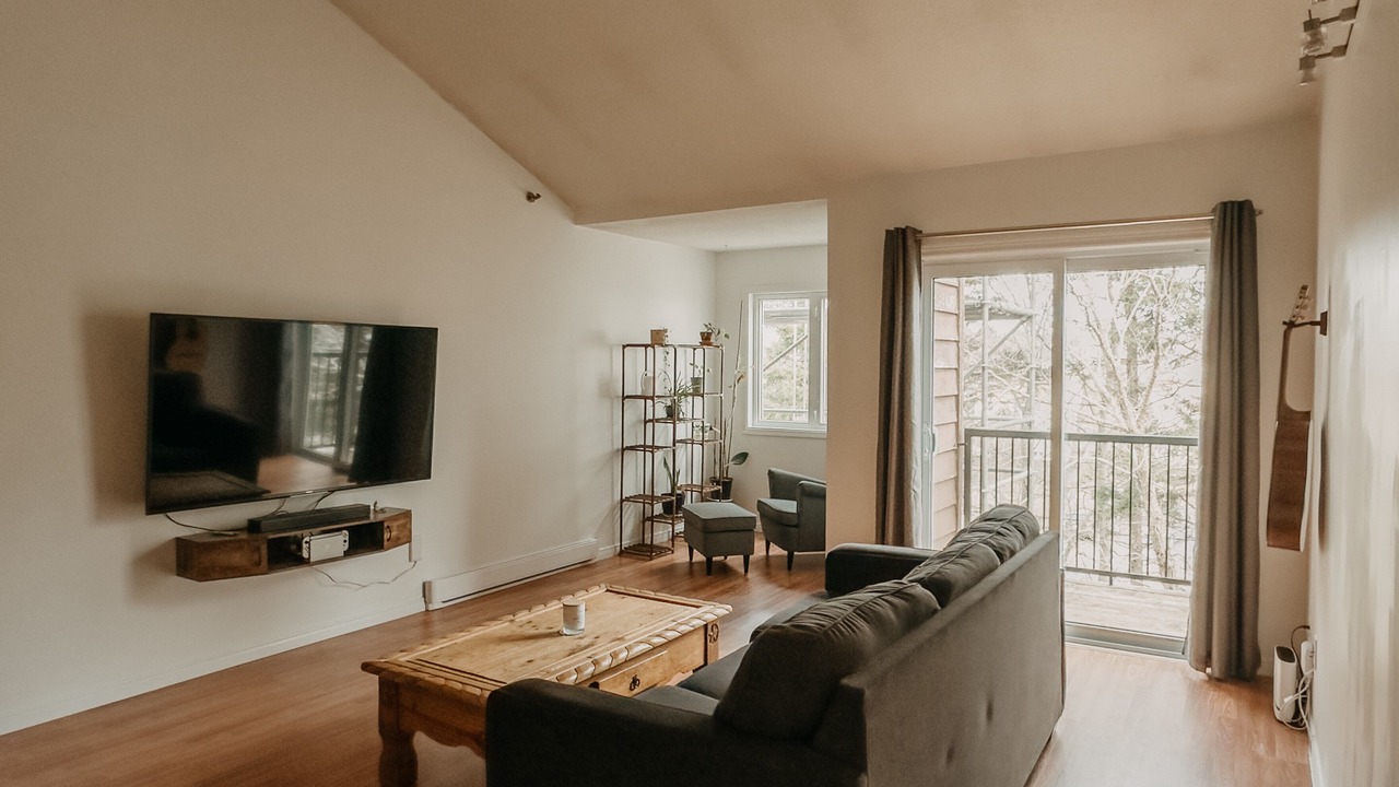 Photo of Livingroom in Dartmouth