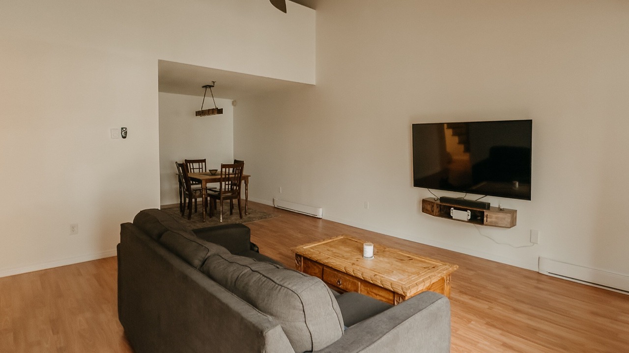 Photo of Livingroom in Dartmouth