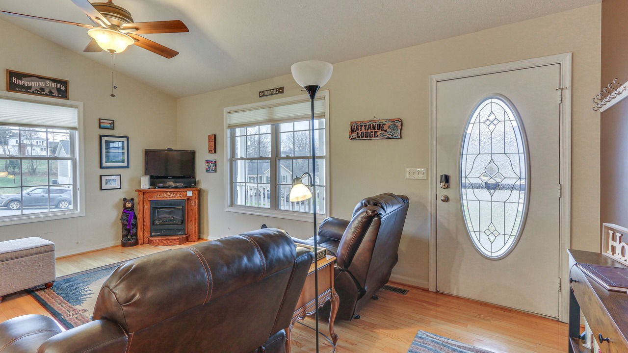 Photo of Livingroom in Shenandoah