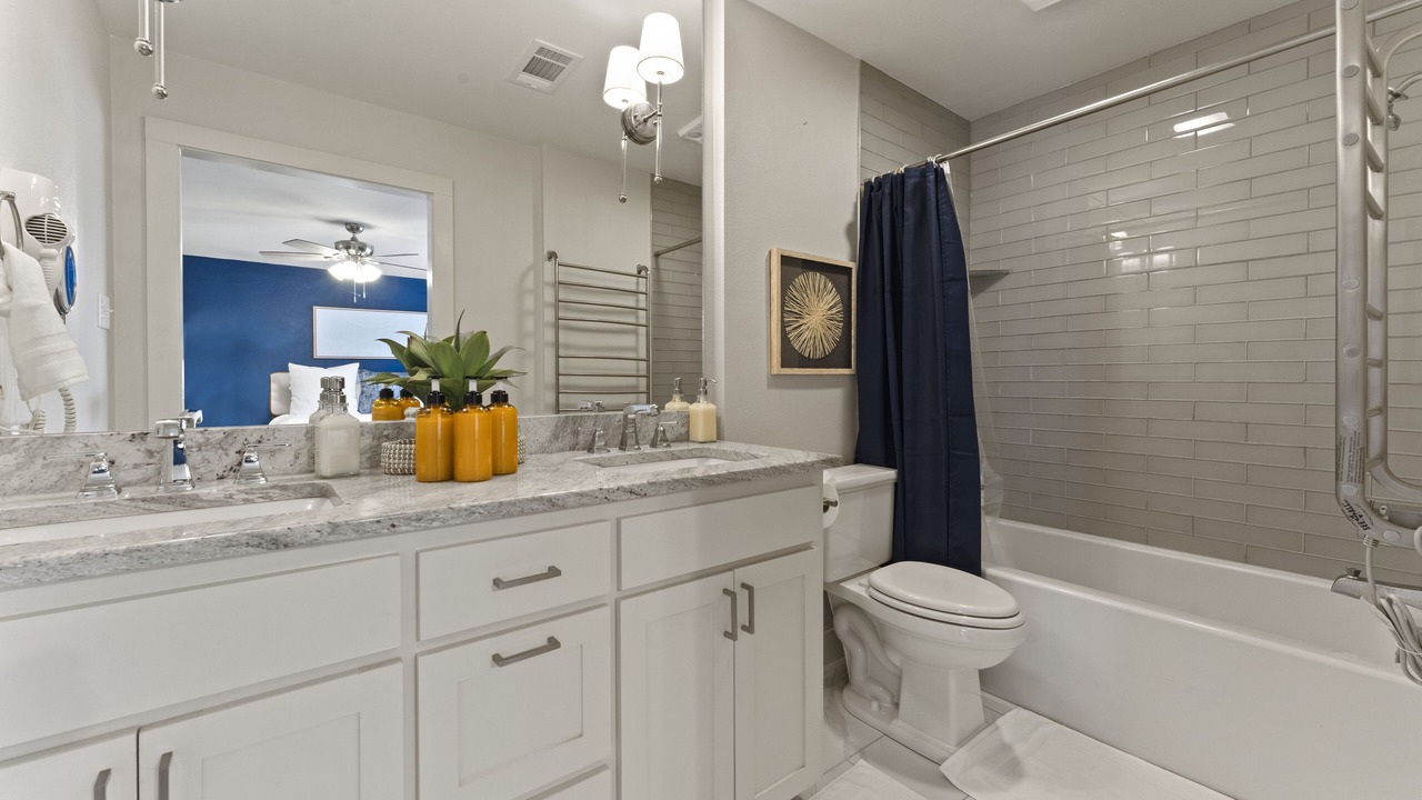 Photo of Bathroom in Highlands - Perkins