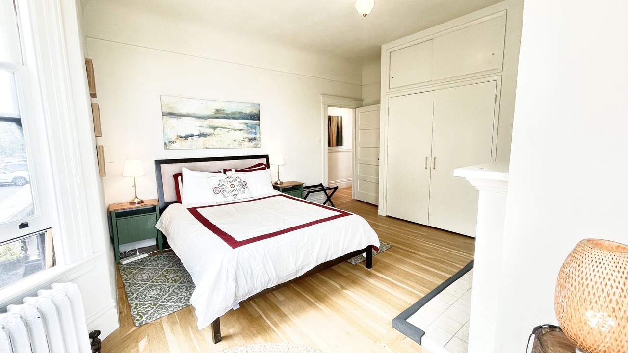 Photo of Bedroom in Russian Hill