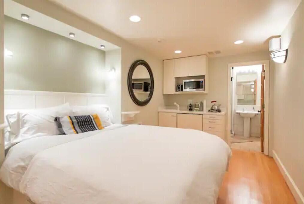 Photo of Bedroom in Russian Hill