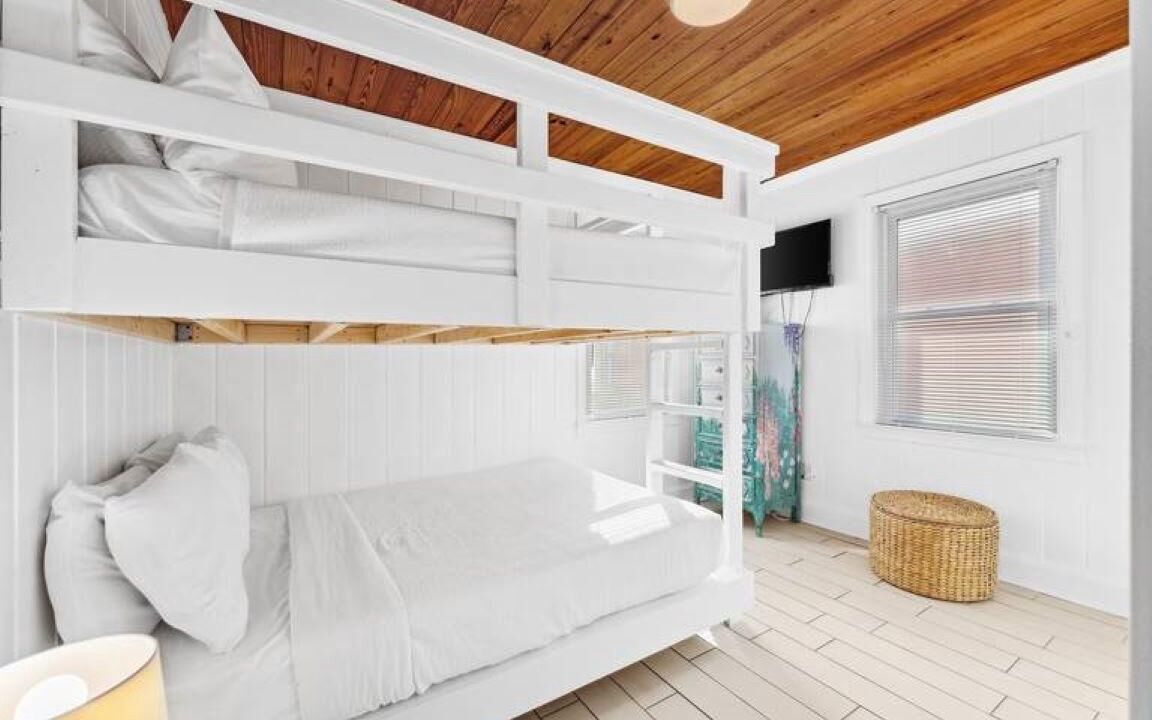 Photo of Bedroom in Kiska Beach