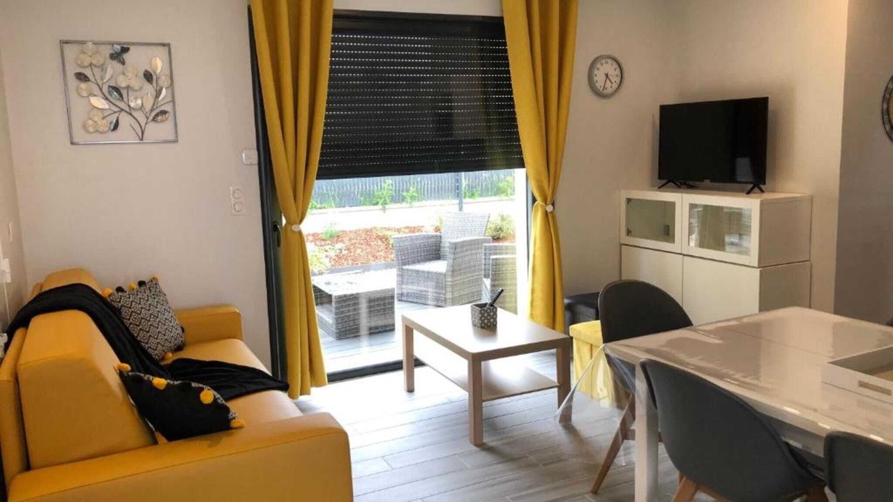 Photo of Livingroom in Saint-Leonard